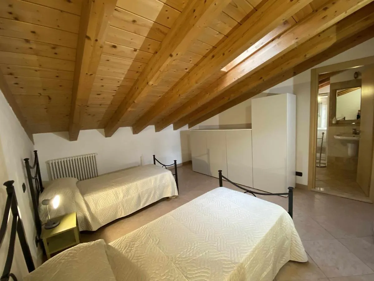 La Terrazza Baldo Garda Villa San Zeno di Montagna Tatil Evi