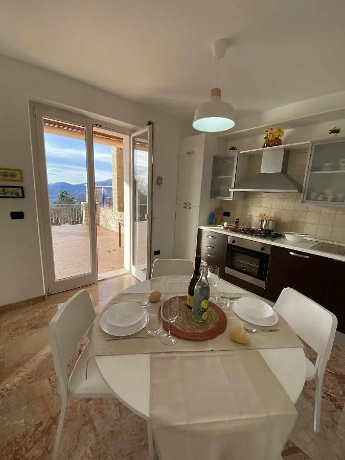 La Terrazza Baldo Garda Villa San Zeno di Montagna 0*,  İtalya